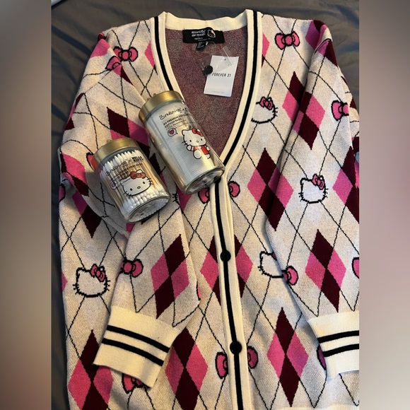 💕Hello Kitty & Friends Argyle Cardigan w/ cotton bottle set / Sweater size M - Picture 2 of 16
